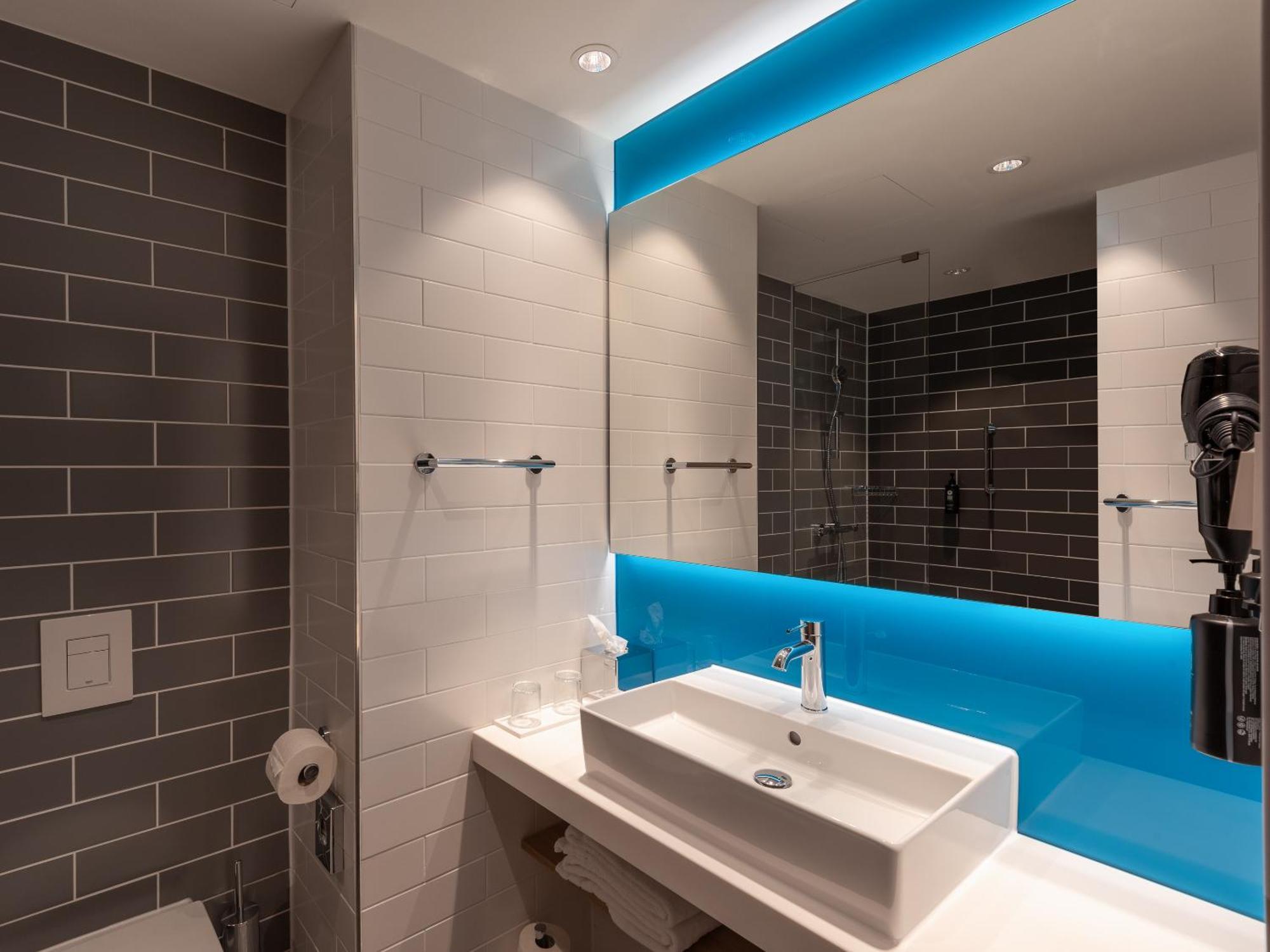 Holiday Inn Express Heilbronn By Ihg מראה חיצוני תמונה