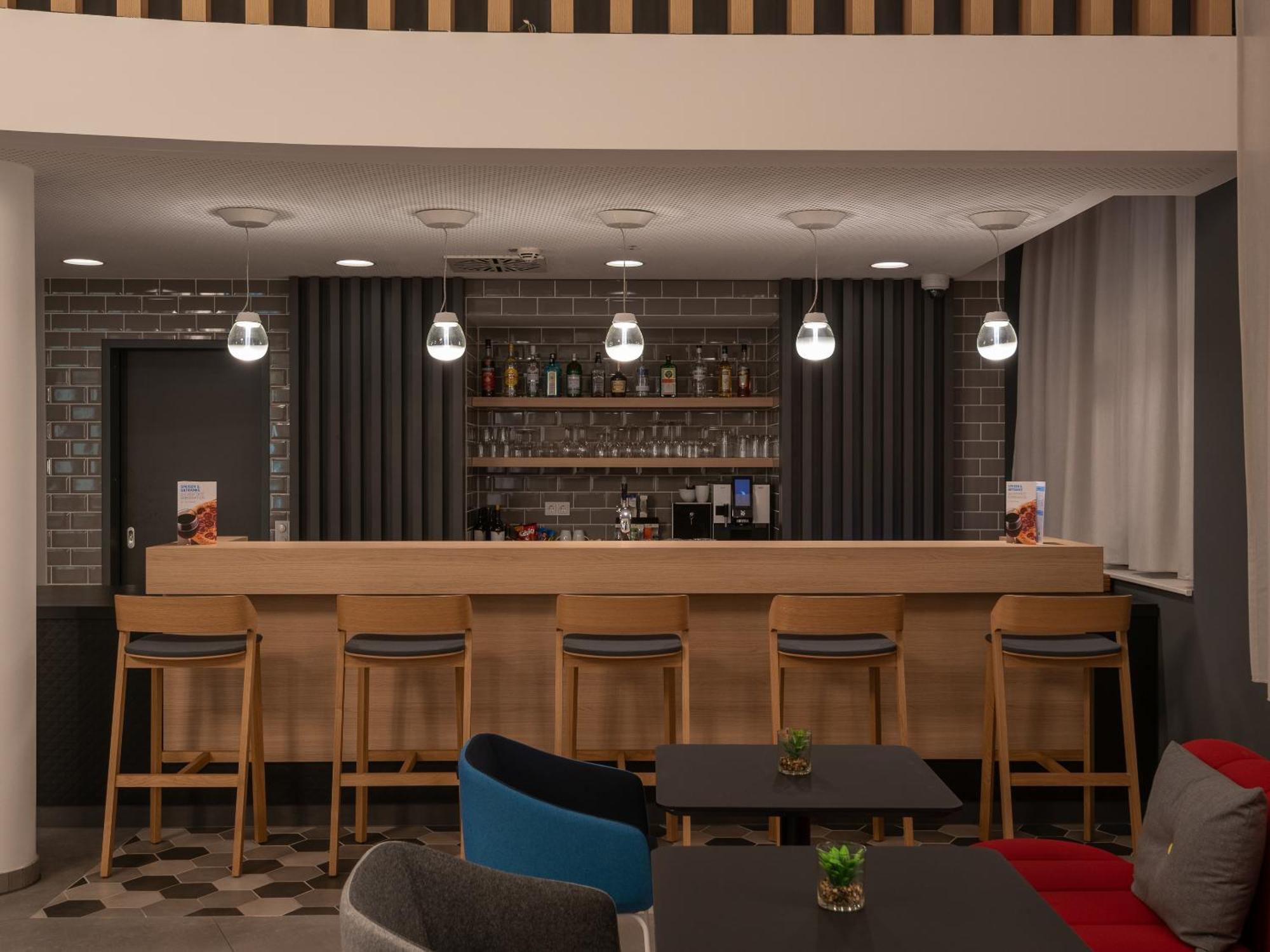 Holiday Inn Express Heilbronn By Ihg מראה חיצוני תמונה