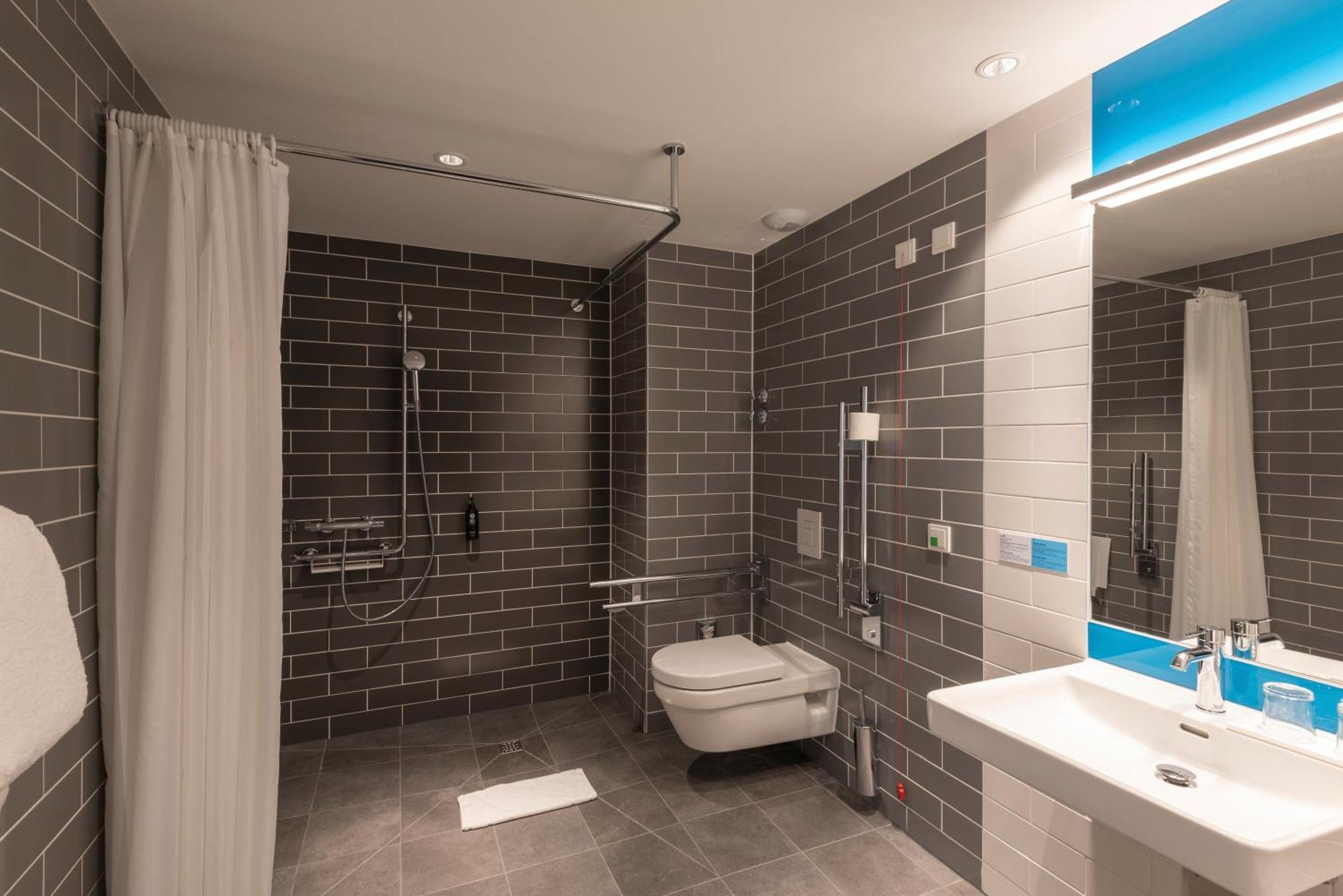 Holiday Inn Express Heilbronn By Ihg מראה חיצוני תמונה