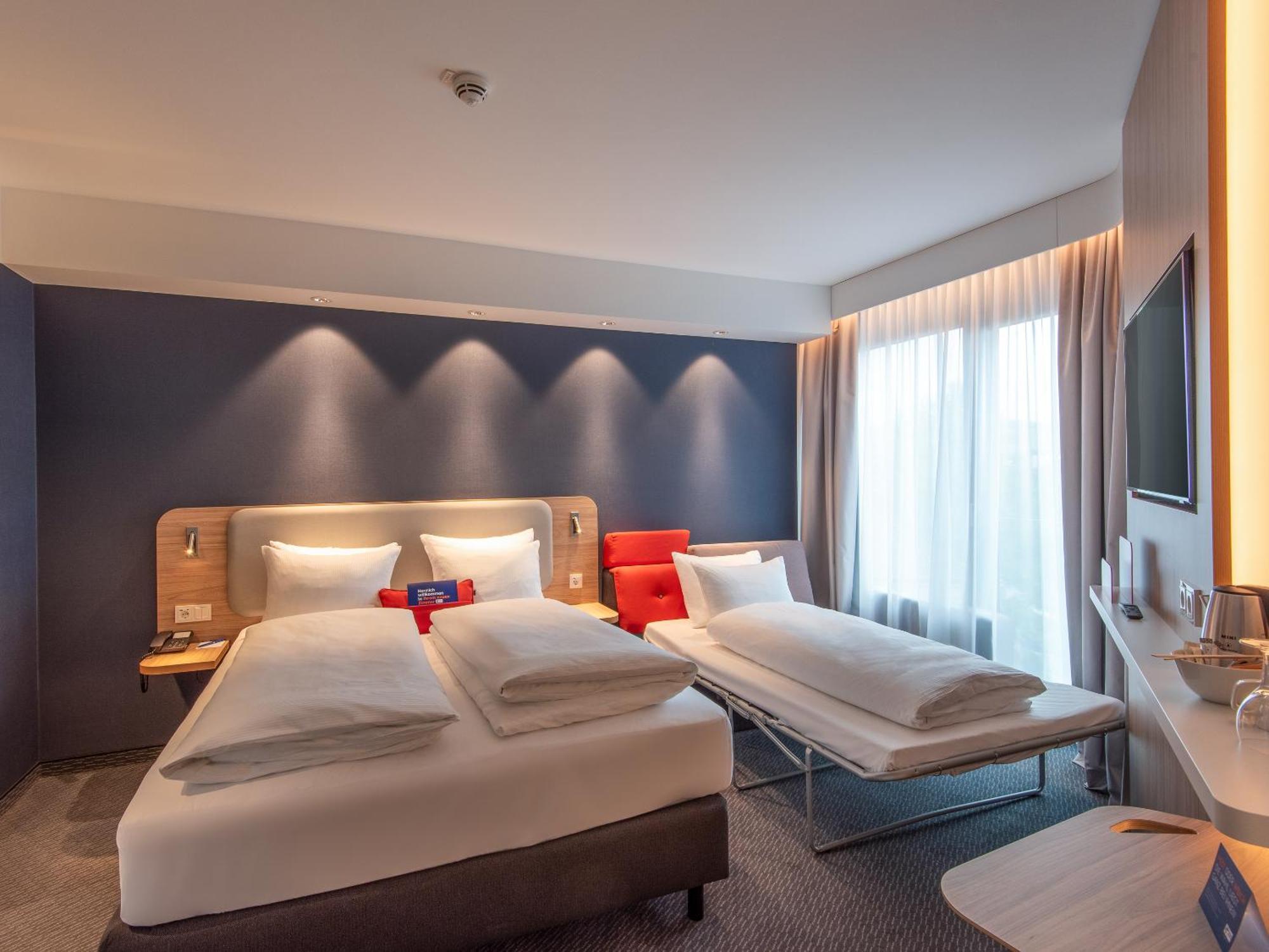 Holiday Inn Express Heilbronn By Ihg מראה חיצוני תמונה