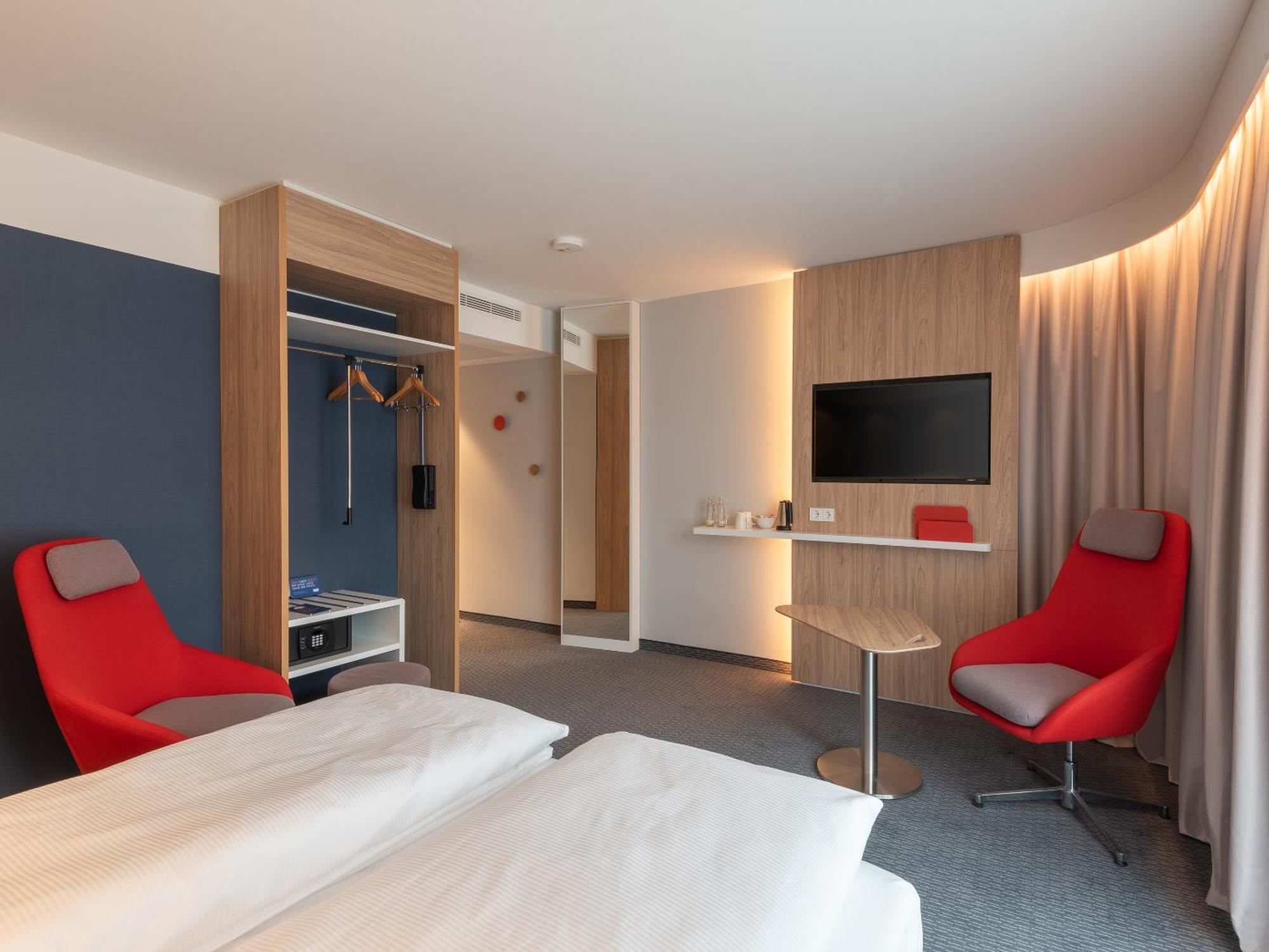 Holiday Inn Express Heilbronn By Ihg מראה חיצוני תמונה