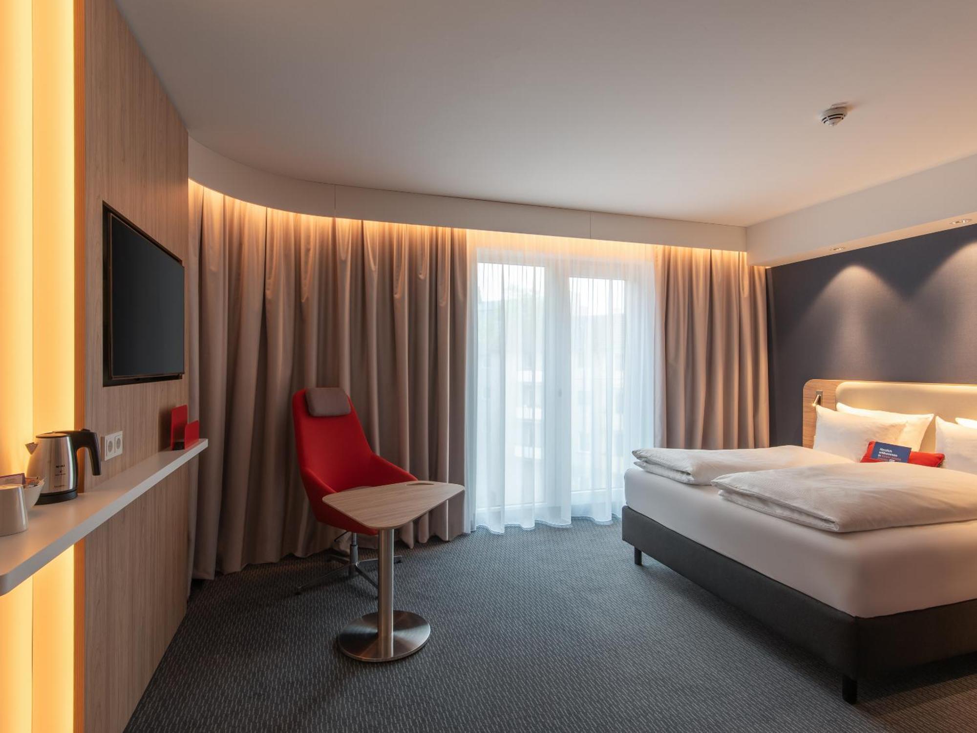 Holiday Inn Express Heilbronn By Ihg מראה חיצוני תמונה