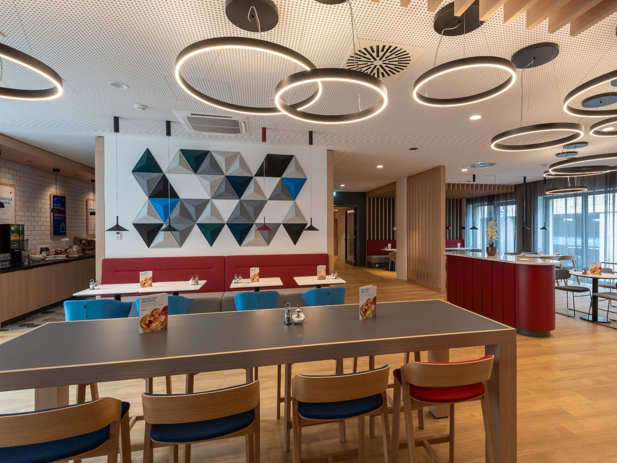 Holiday Inn Express Heilbronn By Ihg מראה חיצוני תמונה