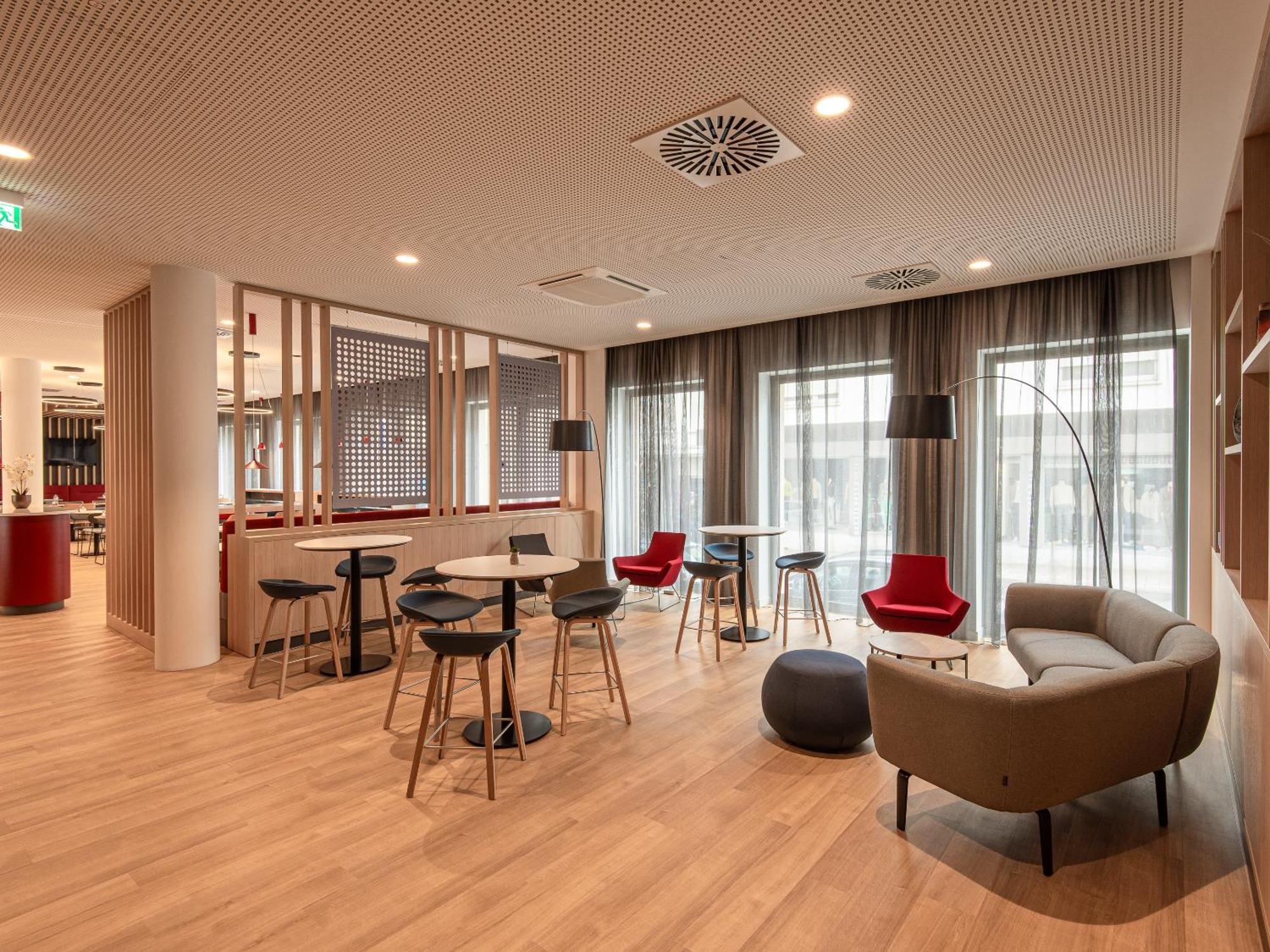Holiday Inn Express Heilbronn By Ihg מראה חיצוני תמונה
